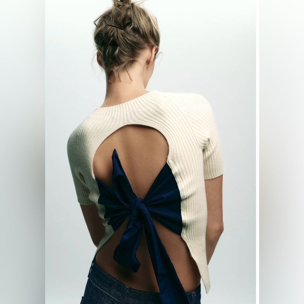 ZARA.. SHORT-SLEEVED JERSEY WITH BOW DETAIL ON THE BACK
